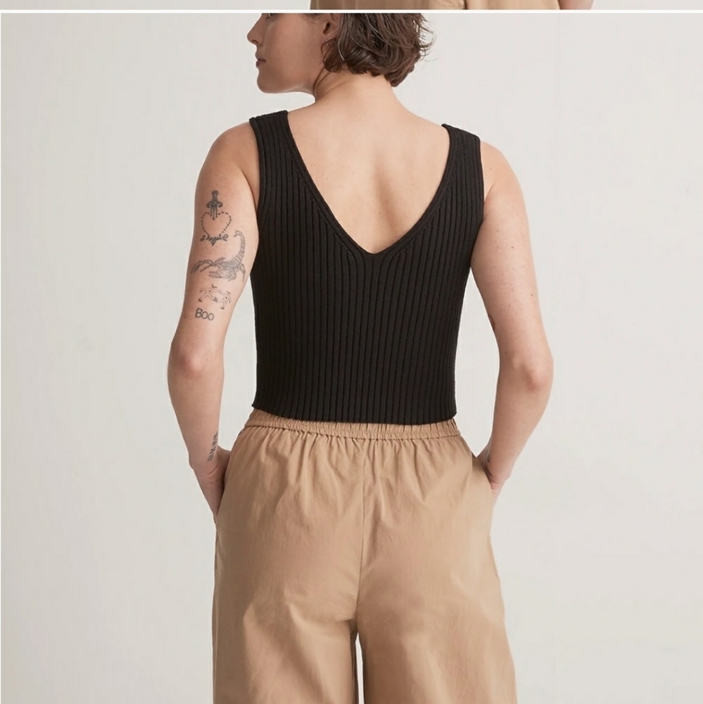 Madewell V neck sweater tank